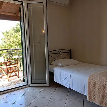 Rena Studios Apartment *