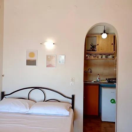 Rena Studios Paleokastritsa