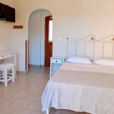 Rena Studios * Paleokastritsa