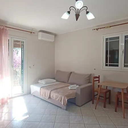 Rena Studios Apartment *