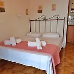 Rena * Palaiokastritsa