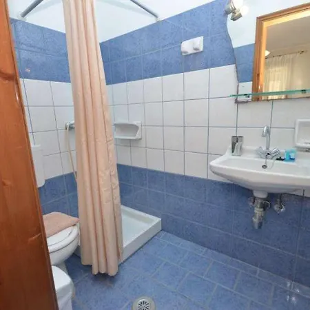 Rena * Palaiokastritsa