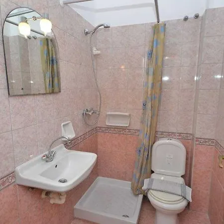 Rena Апартаменты