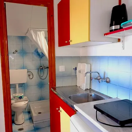 Rena * Палеокастрица